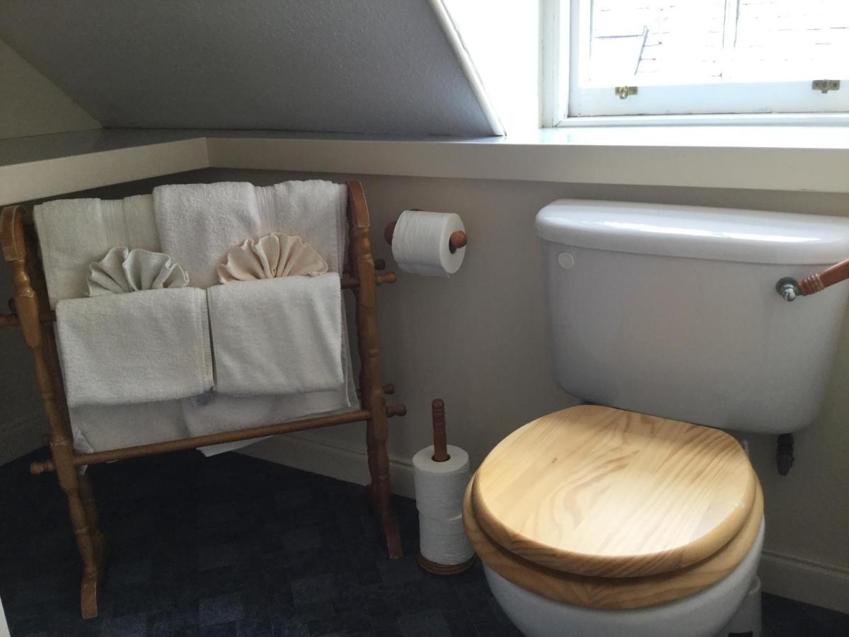 Three-Bedroom Old Cottage Free Parking Inverness Kültér fotó