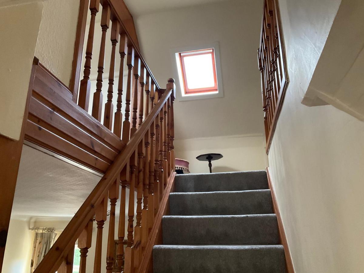 Three-Bedroom Old Cottage Free Parking Inverness Kültér fotó