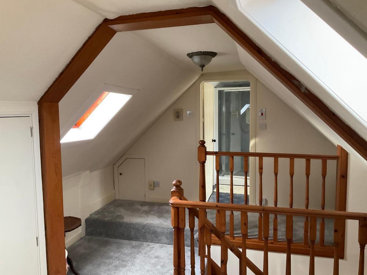 Three-Bedroom Old Cottage Free Parking Inverness Kültér fotó